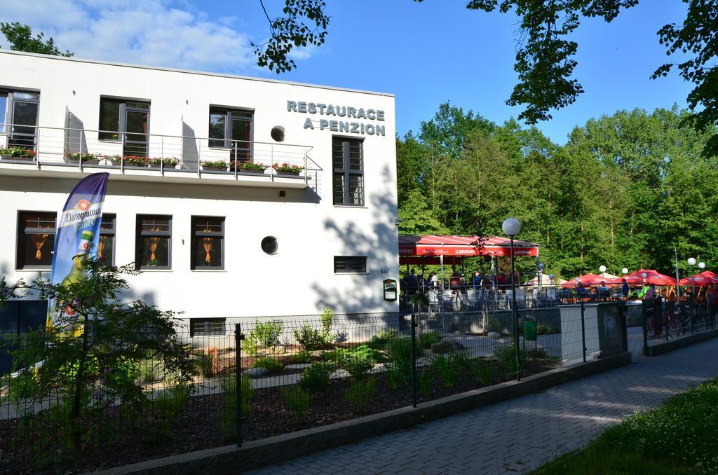 Restaurace A Penzion Zdena Bouda Hradec Králové Eksteriør bilde